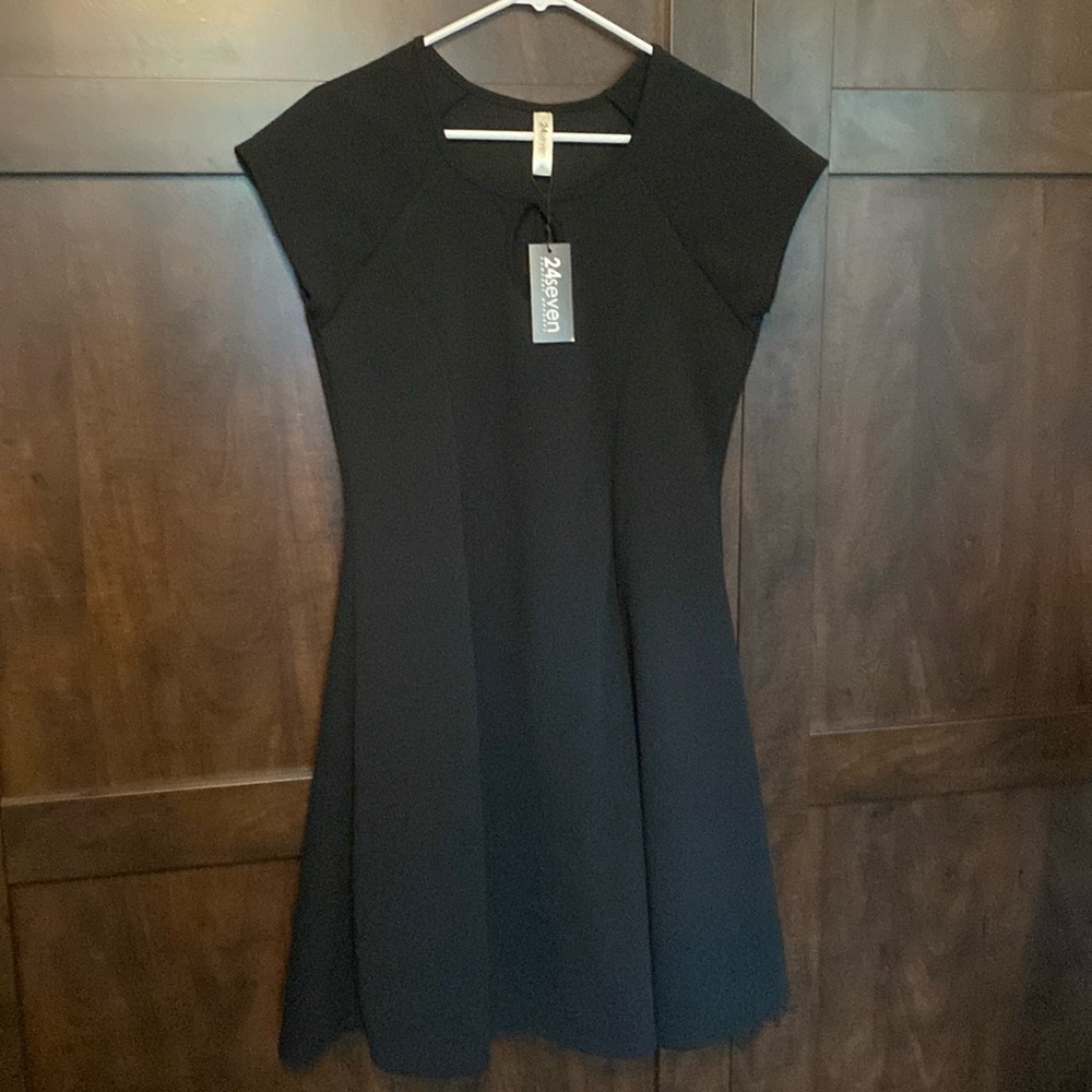 NWT black dress with keyhole